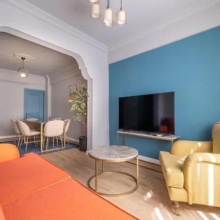 Mayer Beyoglu Apartment