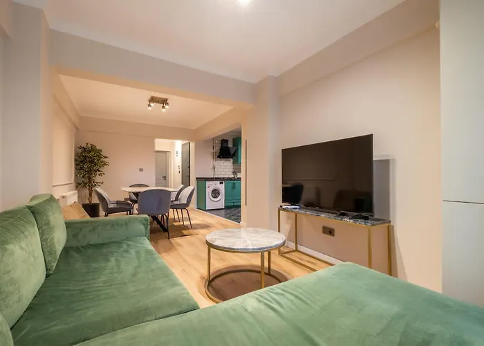 Mayer Beyoglu * Istanboel